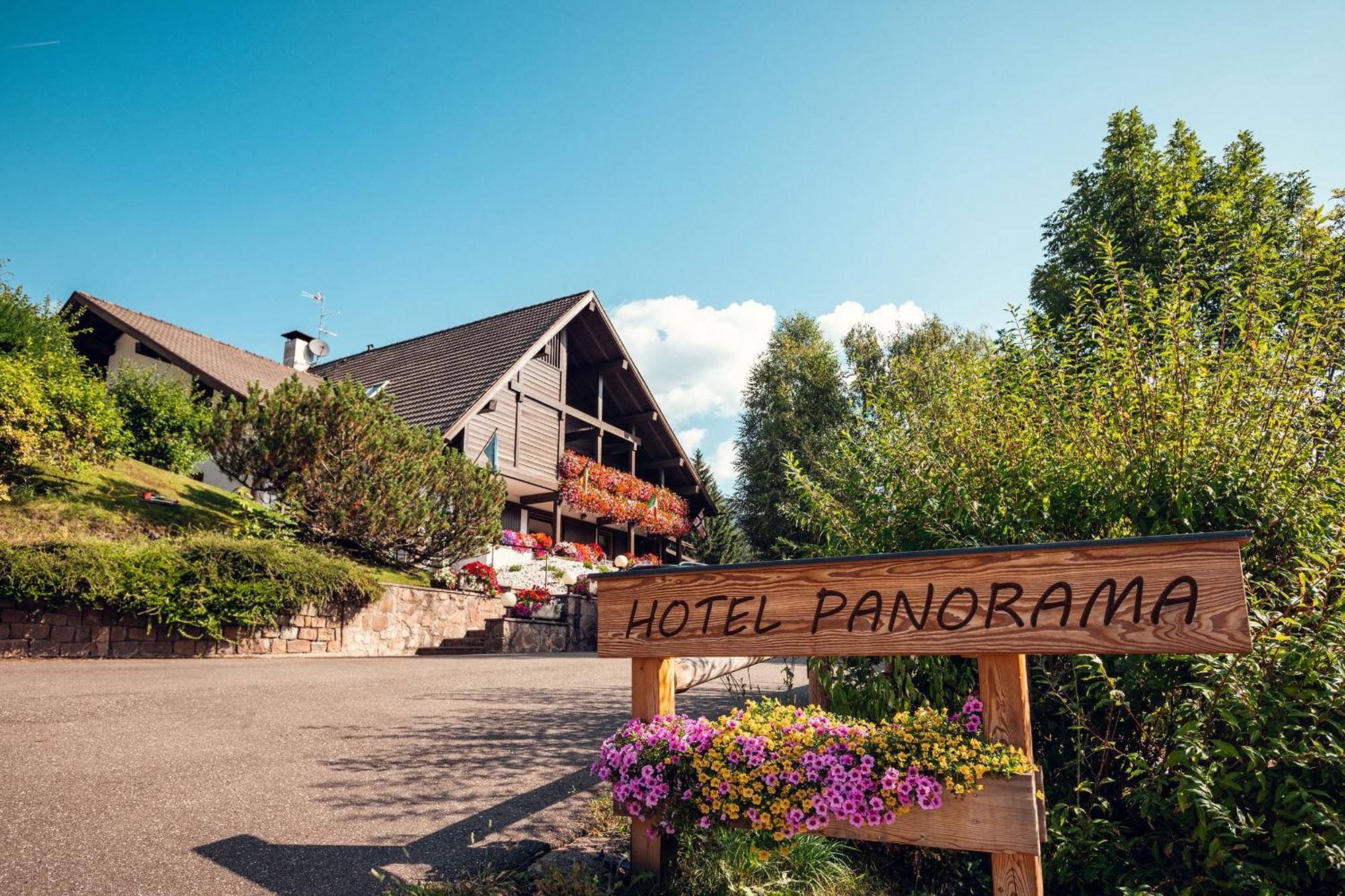 Hotel Panorama Cavalese Buitenkant foto