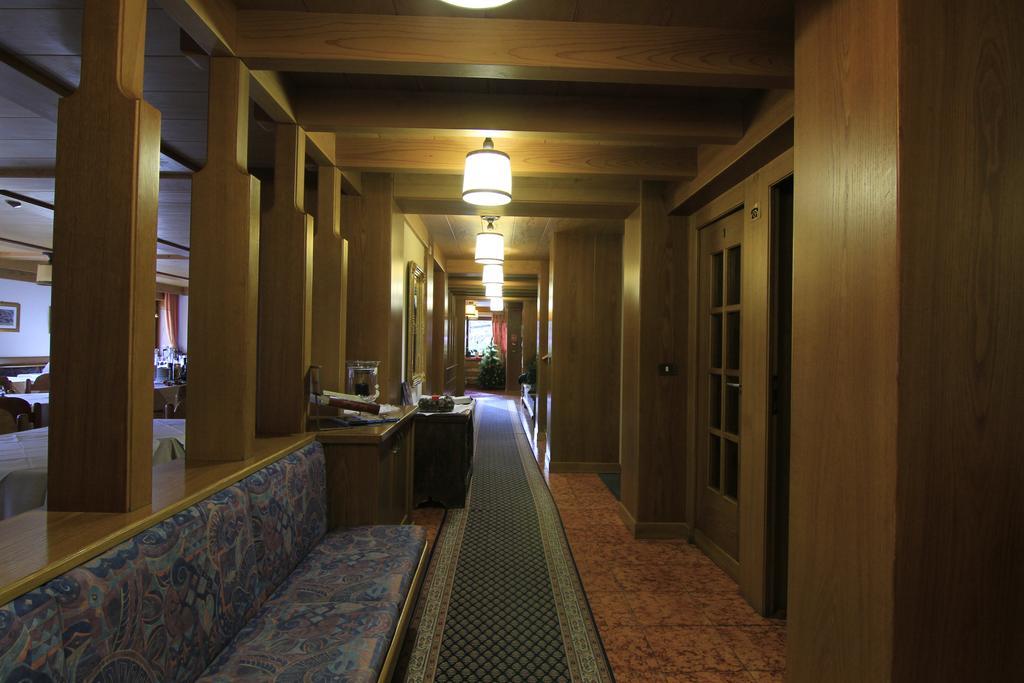 Hotel Panorama Cavalese Buitenkant foto