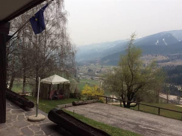 Hotel Panorama Cavalese Buitenkant foto